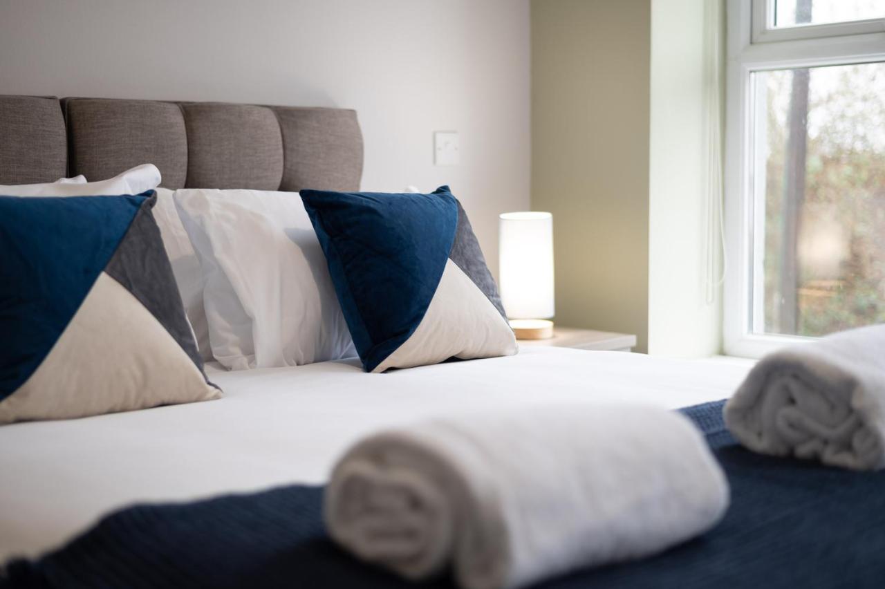 Copper House Aparthotel Суонзи Екстериор снимка