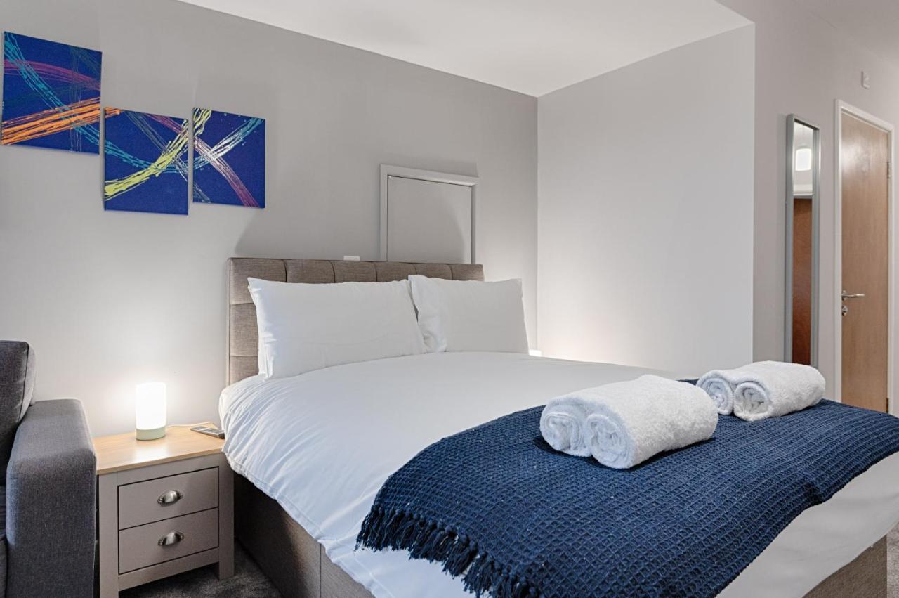 Copper House Aparthotel Суонзи Екстериор снимка