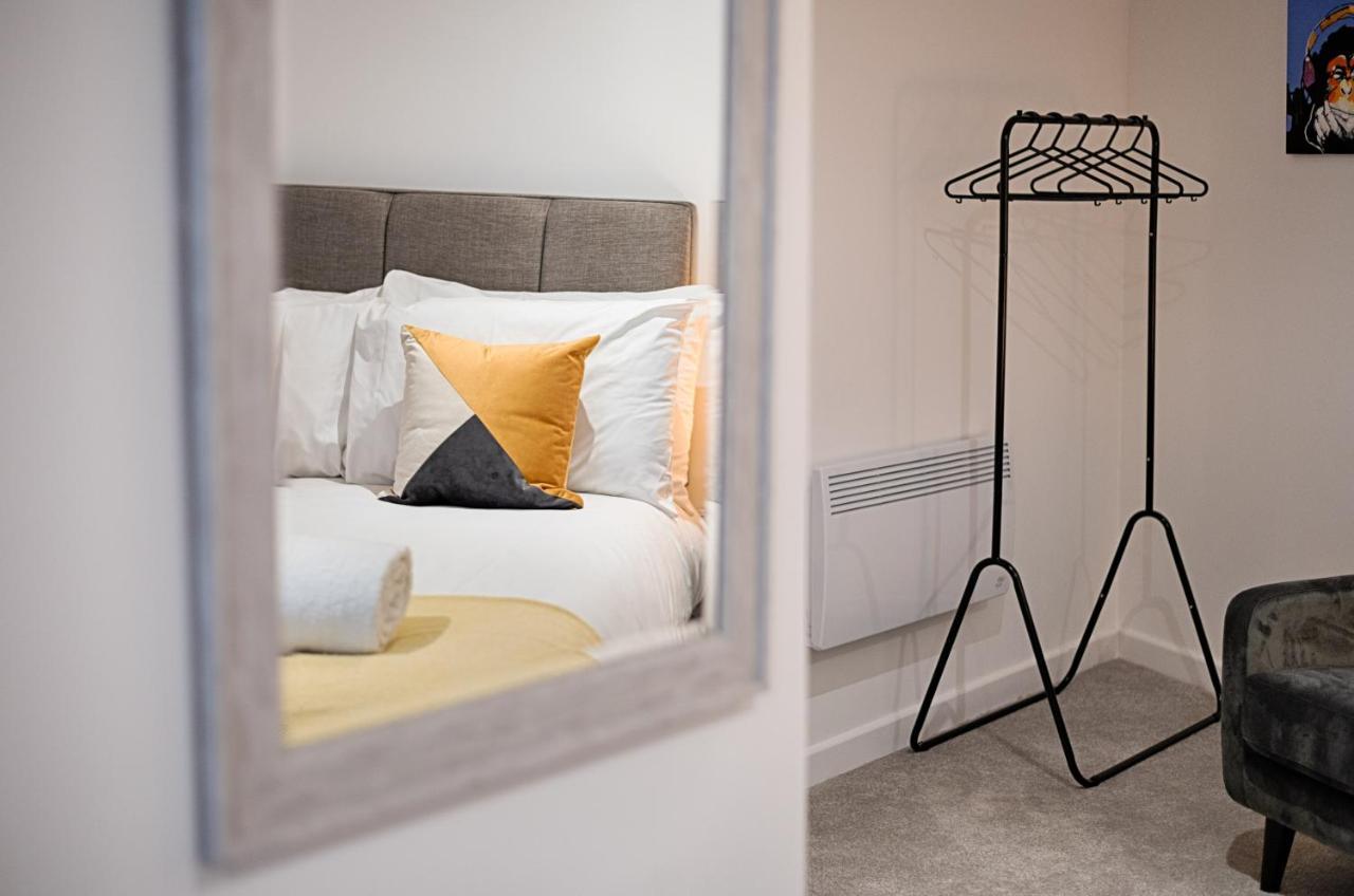 Copper House Aparthotel Суонзи Екстериор снимка