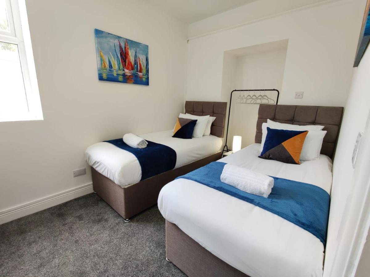 Copper House Aparthotel Суонзи Екстериор снимка
